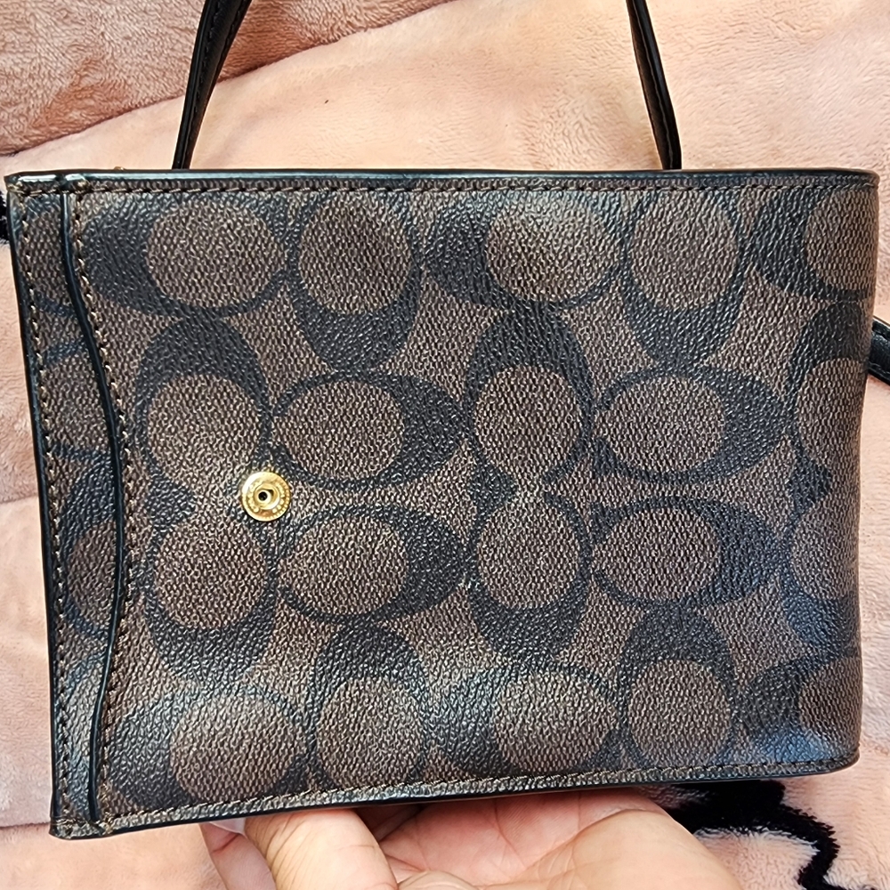 Coach Phone CrossBody - Picture 3 of 4